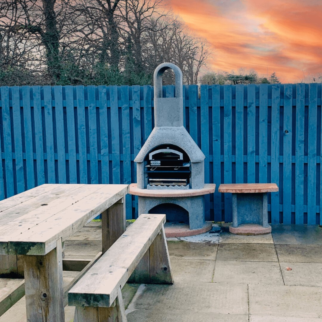 BBQ/Pizza oven 